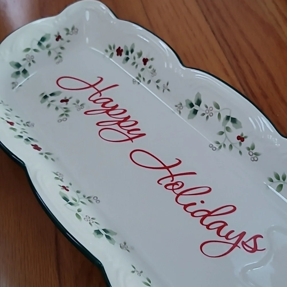 Pfaltzgraff Winterberry Happy Holidays Appetizer Tray